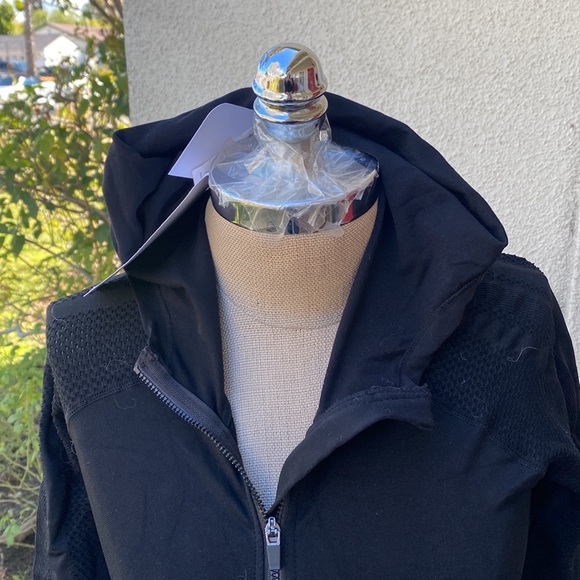 NWT Fabletics Kiley hooded great black zippered stretchy jacket with pockets. - Picture 6 of 16